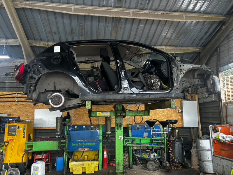 Scrap car dismantling at Scrap Local