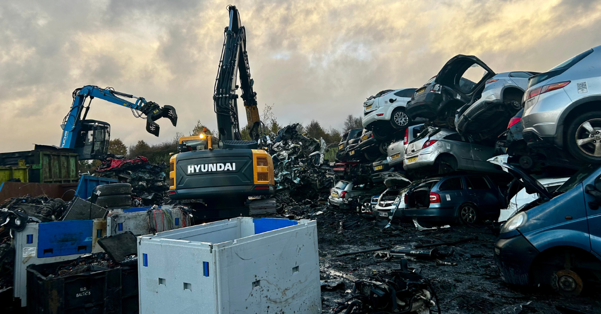 Fuchs, Hyundai, Powerhand machinery at Scrap Local